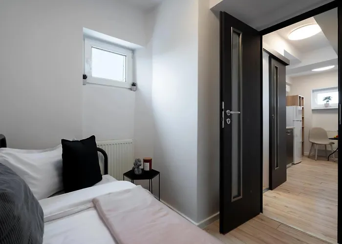 Little Base Near Old Town & Calea Victoriei * Bukarest