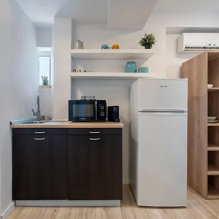 Little Base Near Old Town & Calea Victoriei * Bucharest