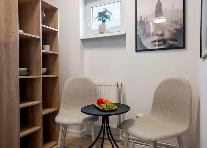 Little Base Near Old Town & Calea Victoriei Apartamento *