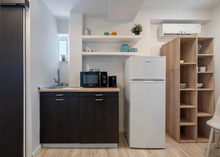 Little Base Near Old Town & Calea Victoriei * Bucareste